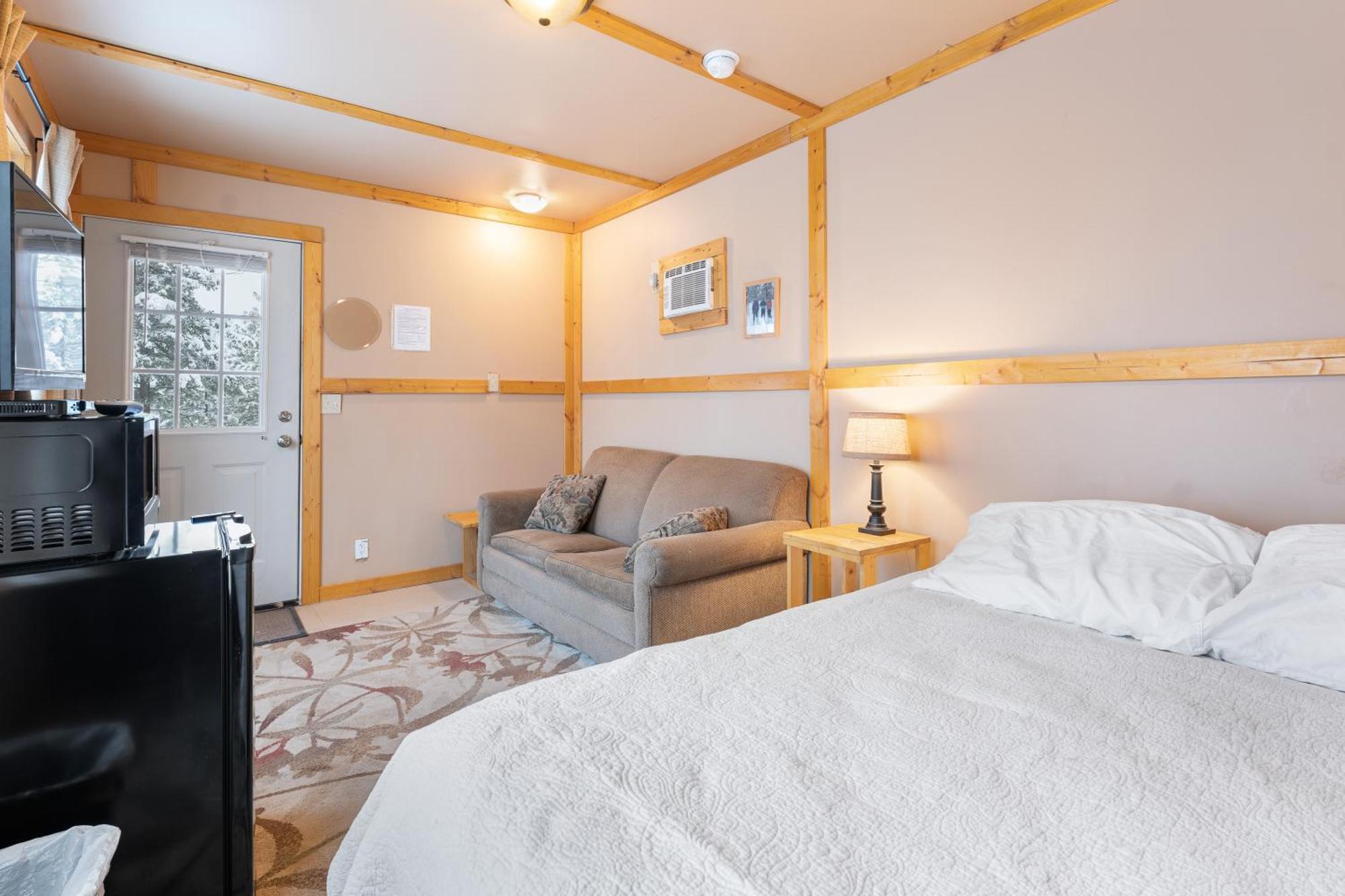 Echo Valley Resort + Cabins Manson Екстер'єр фото