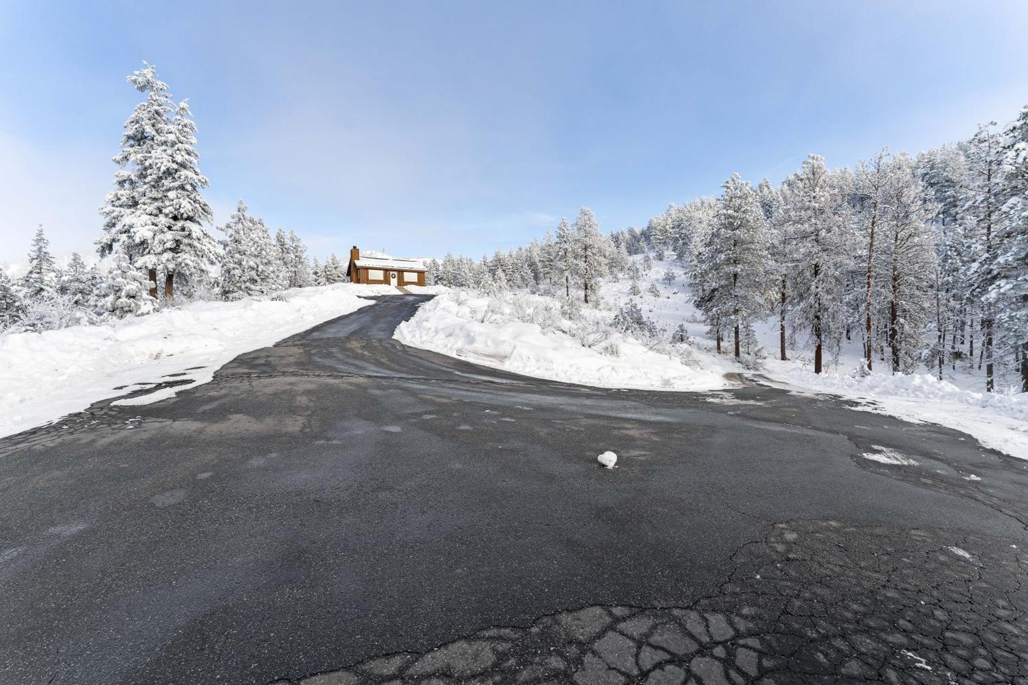 Echo Valley Resort + Cabins Manson Екстер'єр фото