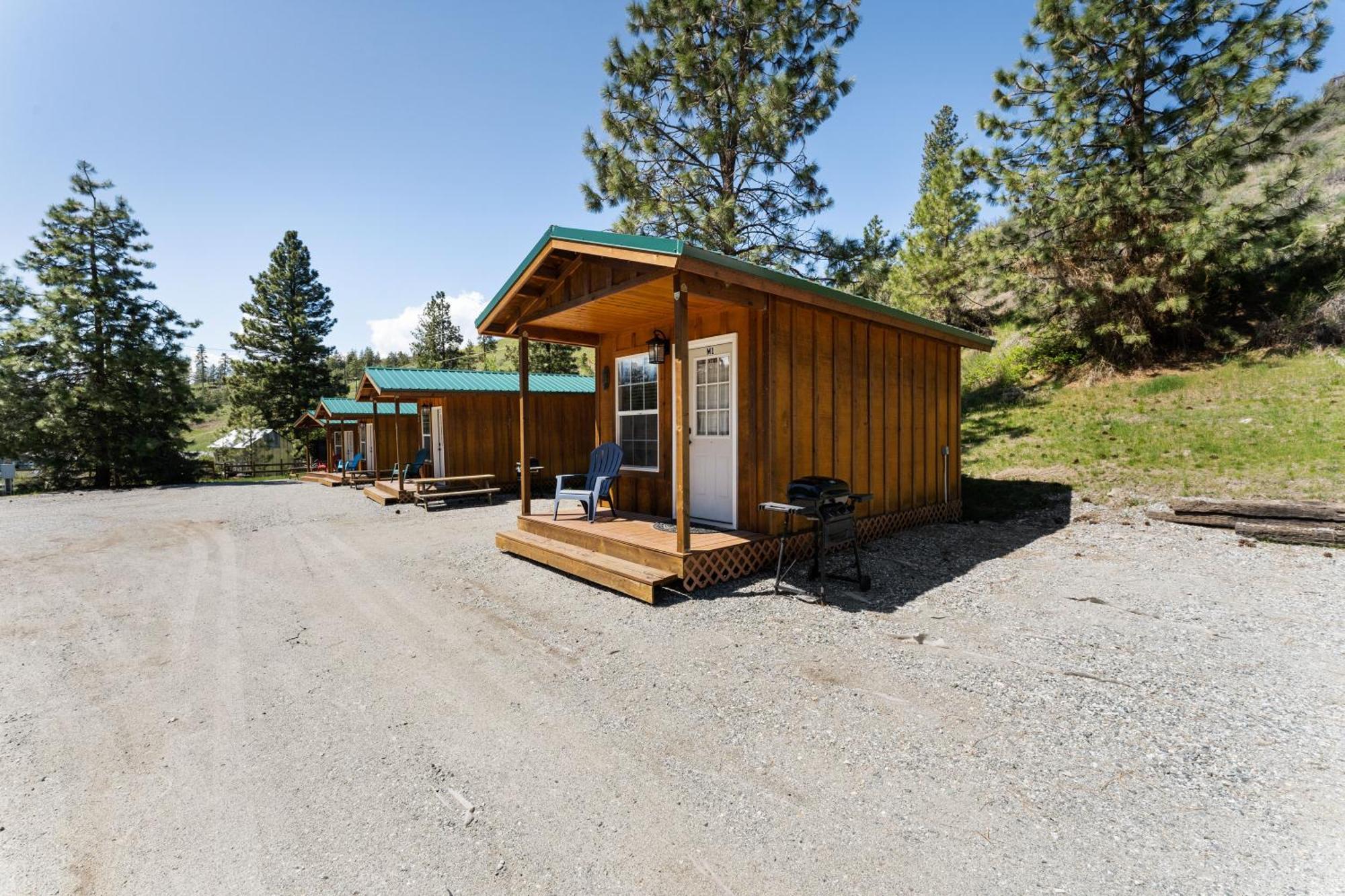 Echo Valley Resort + Cabins Manson Екстер'єр фото